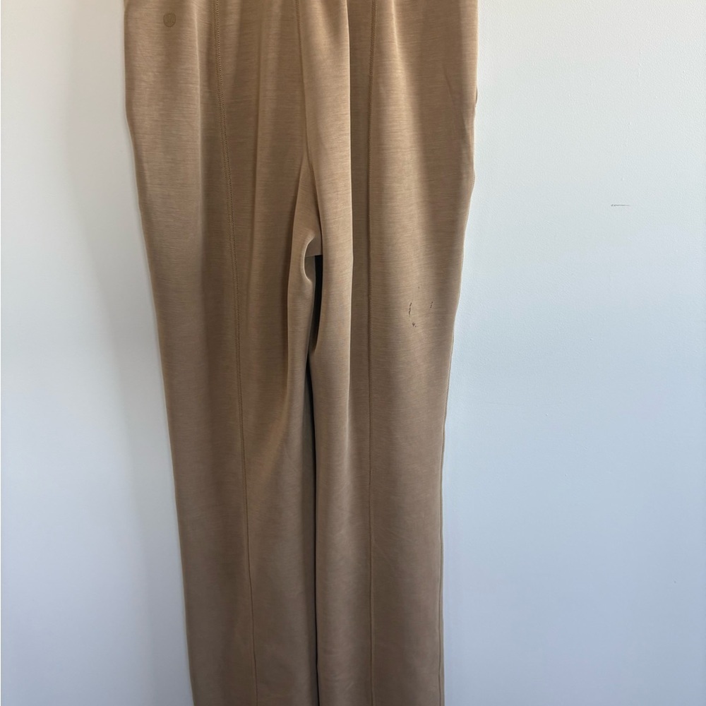Lululemon Camel High-Waisted Pants - Picture 6 of 9